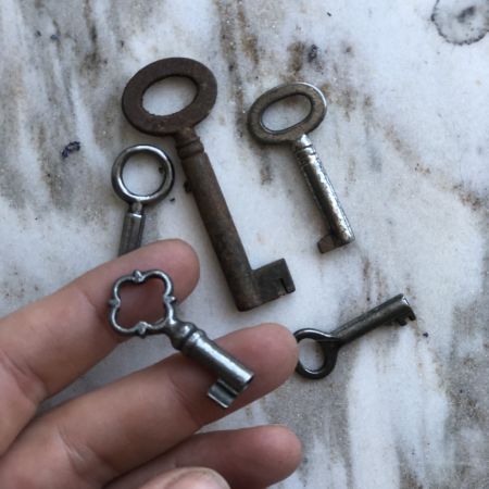 Связка старинных ключей металл (набор 5 шт.)