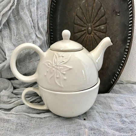 Чайная чашка и чайник Эдельвейс