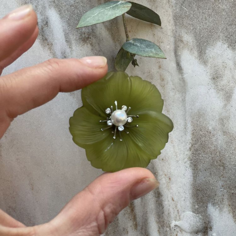 Брошь Зеленый цветок 4 см
