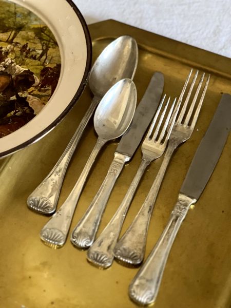 Нож столовый 24 см серебрение Италия