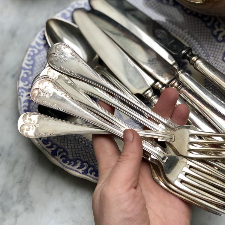 старинные тарелки дулево. три сороки винтаж магазин. десертная тарелка , англия. три сороки винтаж антикварный магазин. три сороки винтаж антикварный магазин.