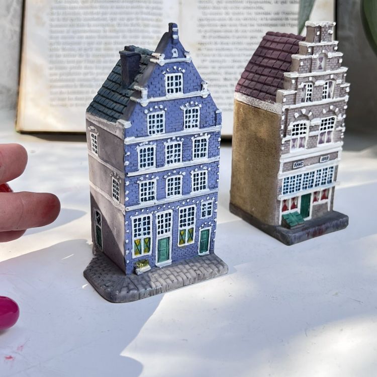 Статуэтка Голландский домик угловой 10 см керамика