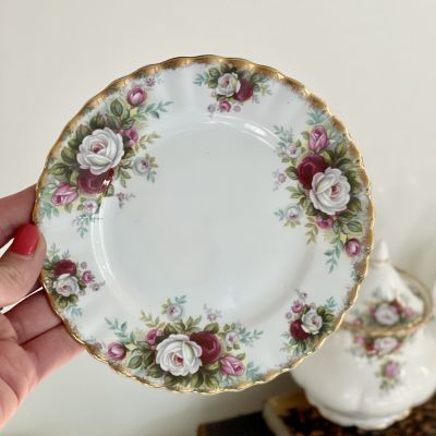 Тарелка для хлеба Royal Albert Celebration 18 см