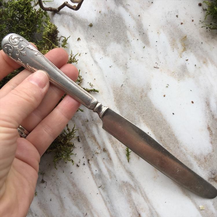 Нож столовой 24 см с Вензелями, патина
