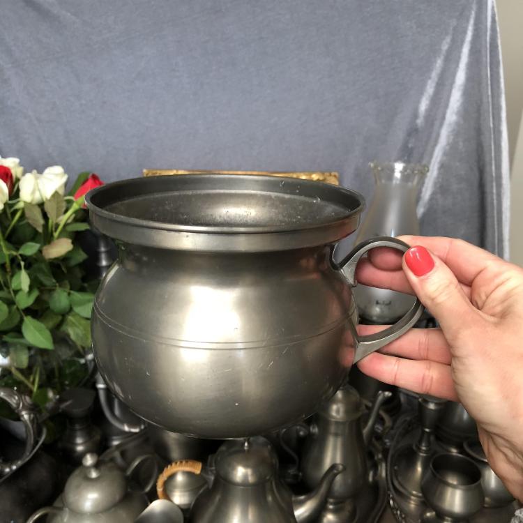 Ваза из олова