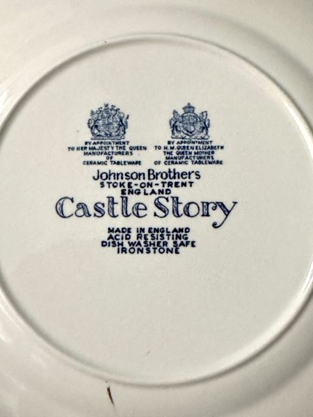 Тарелка 20 см Johnson Brothers England Castle Story