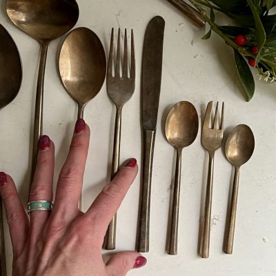 Нож столовый 21 см латунь