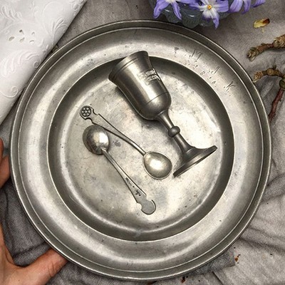 Тарелка оловянная средняя