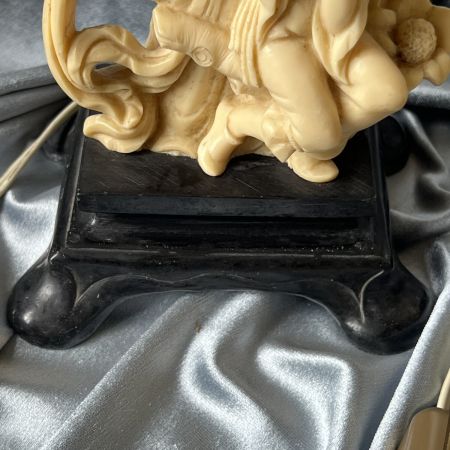 Лампа настольная со скульптурой A.Santitni 36 см Италия 