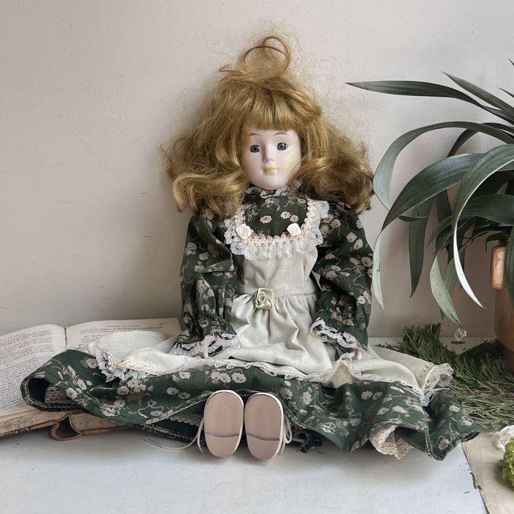 Кукла фарфоровая 40 см Германия