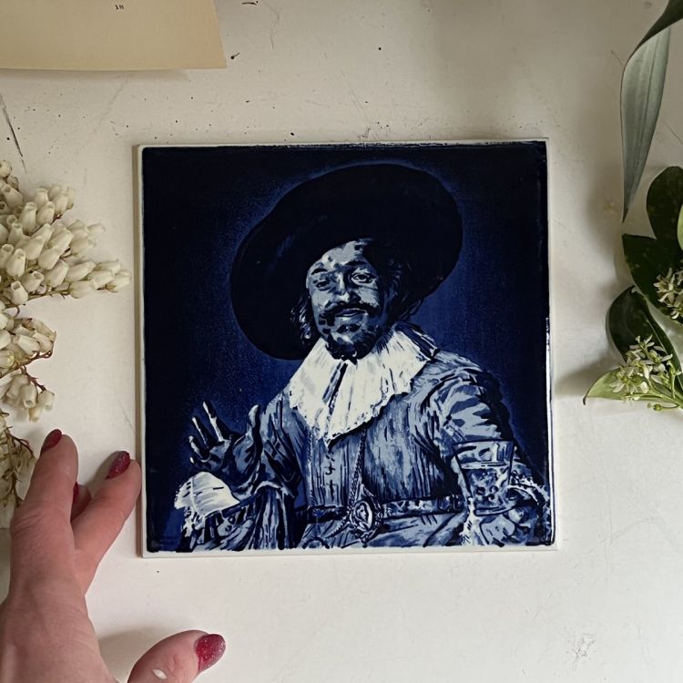 Плитка изразец Портрет мужчины 15х15 см керамика