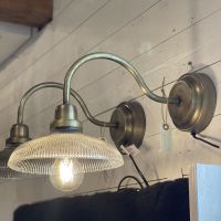Лампа настенная с прозрачным плафоном 30 см латунь