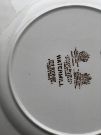 Тарелка Водяная мельница Англия Johnson Brothers 24,5 см