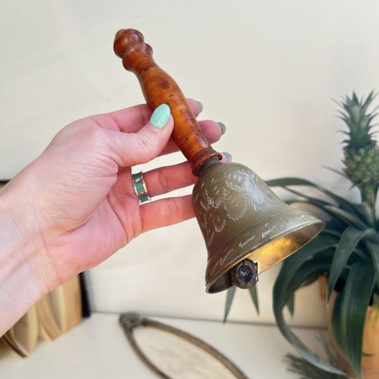 Колокольчик с деревянной ручкой 20 см латунь