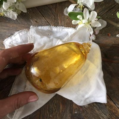 Груша из цветного стекла декоративная