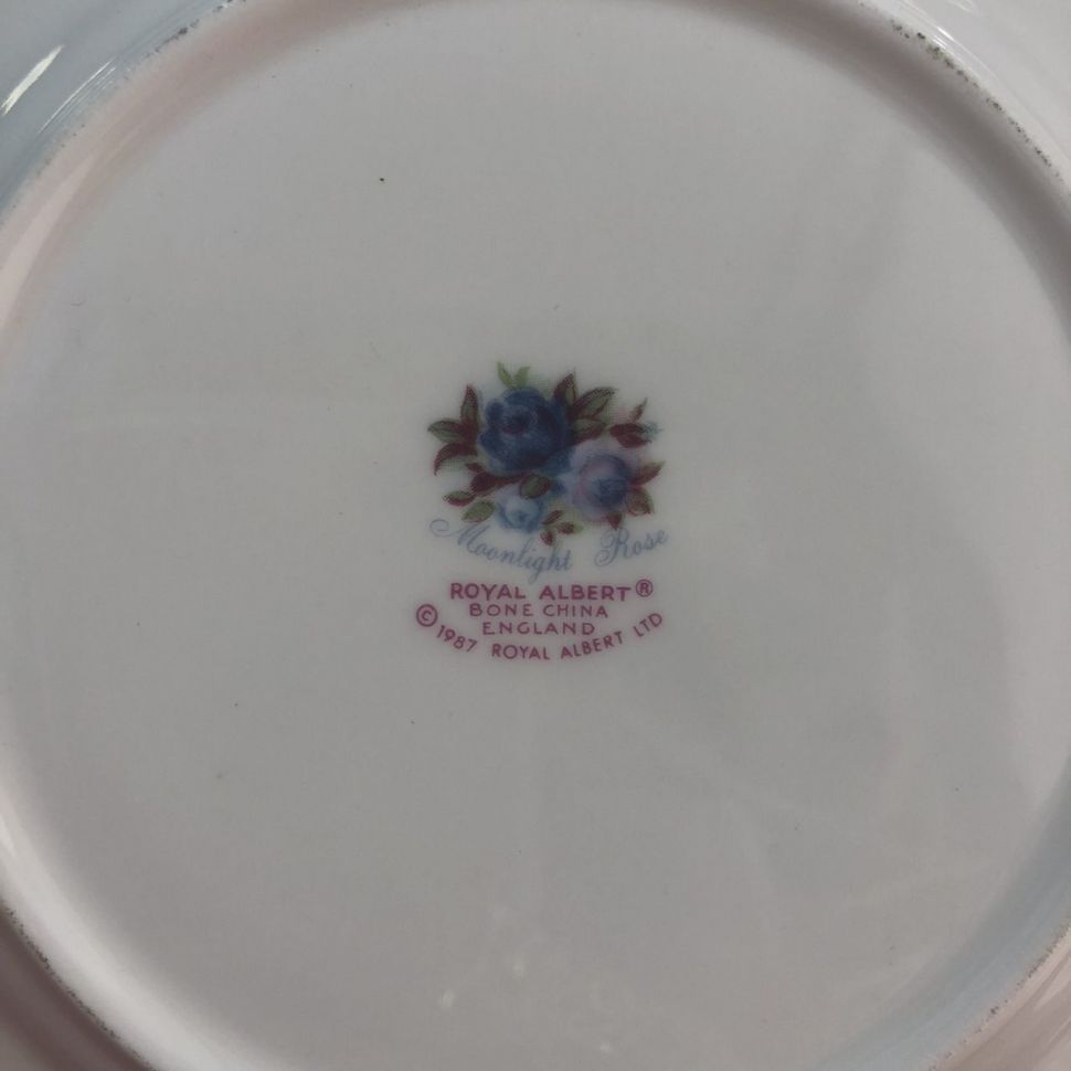 Тарелка пирожковая Royal Albert Moonlight Rose 16 см