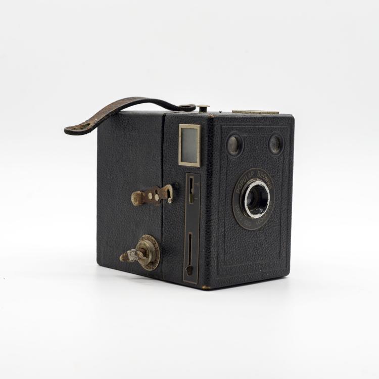 Фотокамера старинная Popular Brownie Kodak Film
