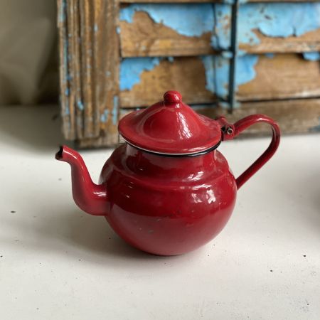 Чайник 0,6 л красный эмалированный