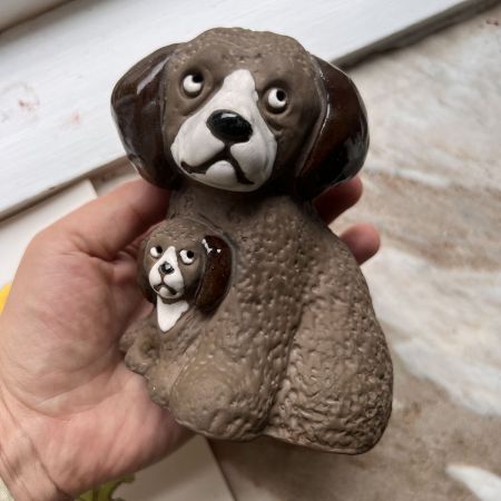 Статуэтка Собака со щенком 12 см керамика