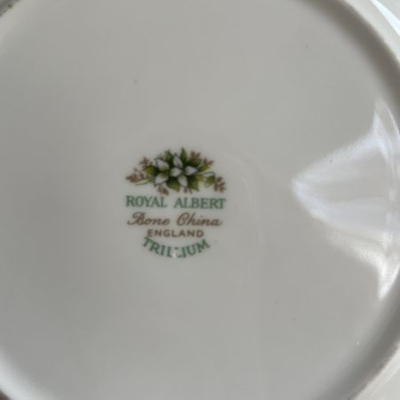 Тарелка для завтрака Trillium Royal Albert 18 см Англия 72-90 гг.