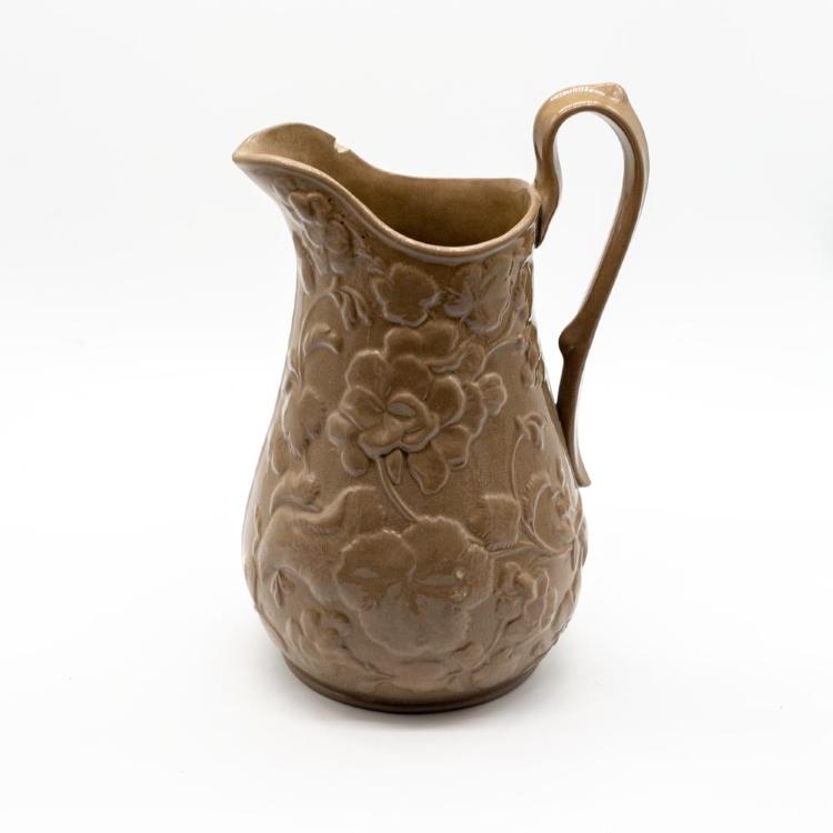 глиняный кувшин. кувшин из керамики. фарфоровый кувшин. керамический графин. керамический кувшин.