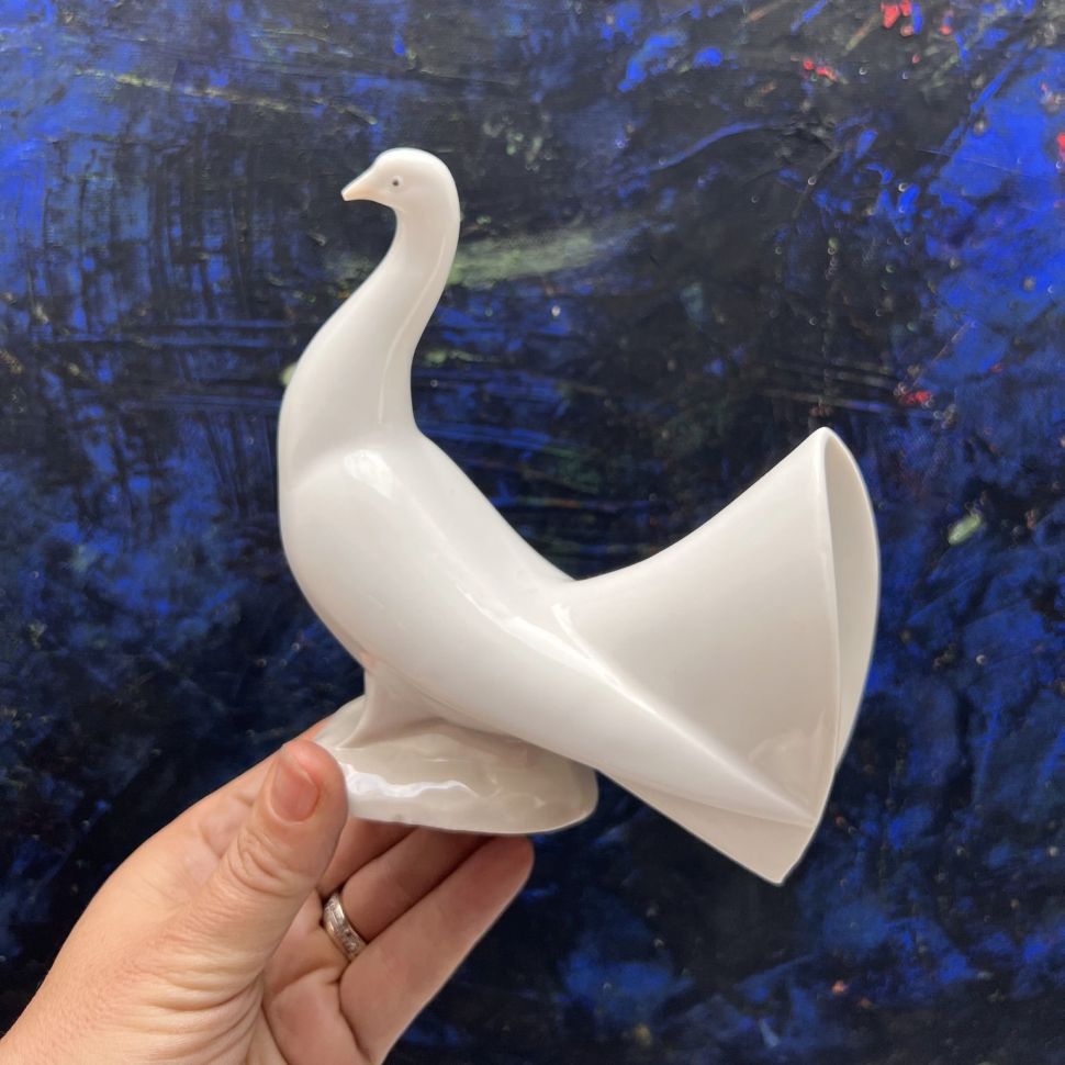 Статуэтка Nao by Lladro Голубь 13 см фарфор Испания