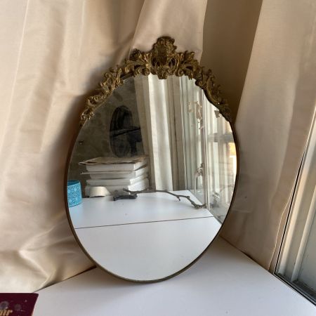 Зеркало старинное с бронзовым навершием